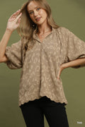 Textured Jacquard Split Neck Puff Sleeve Top